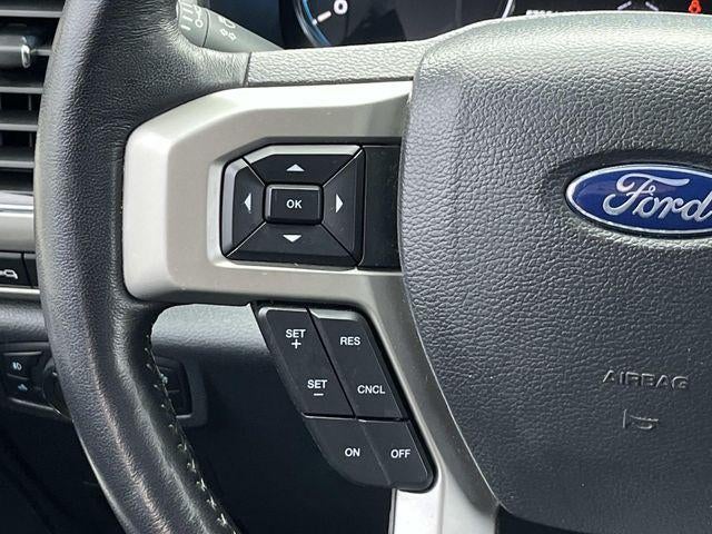 2022 Ford Super Duty F-250 SRW LARIAT 4WD Crew Cab 6.75' Box