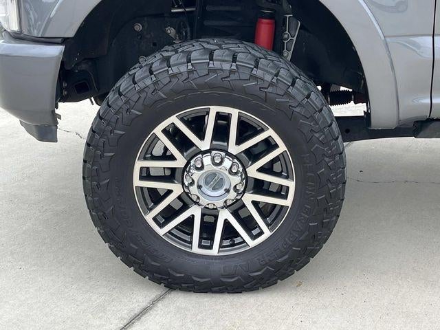 2022 Ford Super Duty F-250 SRW LARIAT 4WD Crew Cab 6.75' Box