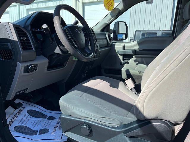 2017 Ford Super Duty F-350 SRW XL 4WD Crew Cab 6.75' Box