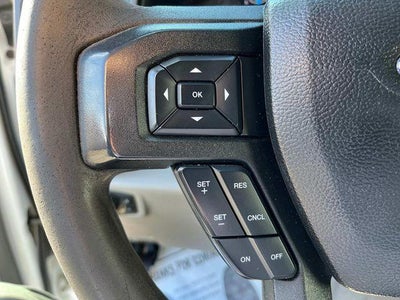 2017 Ford Super Duty F-350 SRW XL 4WD Crew Cab 6.75' Box