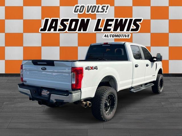 2017 Ford Super Duty F-350 SRW XL 4WD Crew Cab 6.75' Box