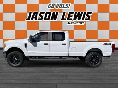 2017 Ford Super Duty F-350 SRW XL 4WD Crew Cab 6.75' Box