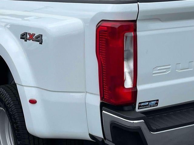 2025 Ford Super Duty F-350 DRW XLT 4WD Crew Cab 8' Box