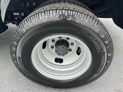 2025 Ford Super Duty F-350 DRW XLT 4WD Crew Cab 8' Box