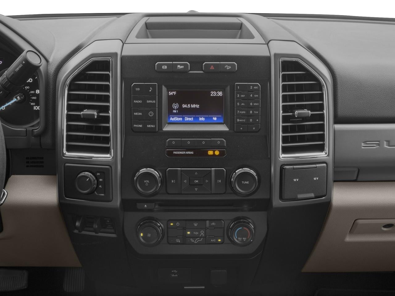 2017 Ford Super Duty F-350 DRW XLT 4WD Crew Cab 8' Box