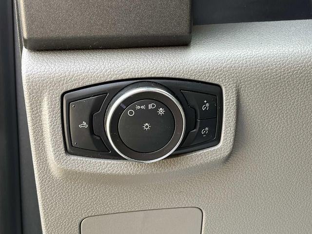 2019 Ford Super Duty F-350 DRW XL 4WD Crew Cab 8' Box