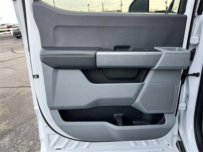 2024 Ford Super Duty F-350 DRW XLT 4WD Crew Cab 8' Box