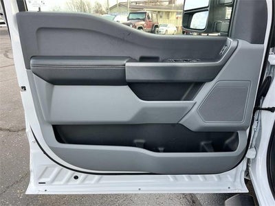 2024 Ford Super Duty F-350 DRW XLT 4WD Crew Cab 8' Box