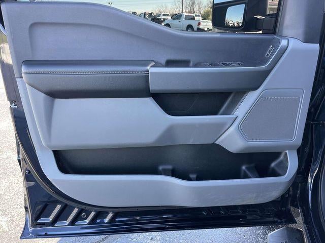 2024 Ford Super Duty F-350 DRW XLT 4WD Crew Cab 8' Box