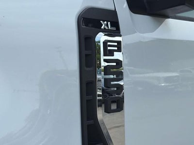 2024 Ford Super Duty F-250 SRW XL 4WD Reg Cab 8' Box