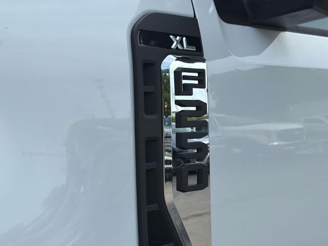 2024 Ford Super Duty F-250 SRW XL 4WD Reg Cab 8' Box