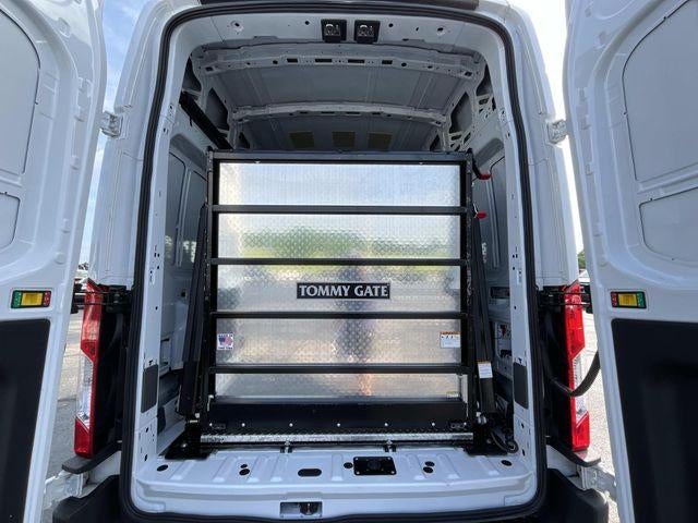 2022 Ford Transit Cargo Van T-250 148" Hi Rf 9070 GVWR RWD