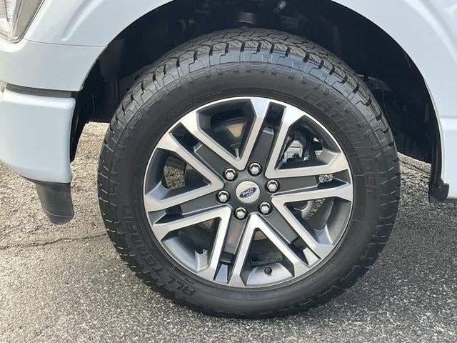 2022 Ford F-150 XL 2WD SuperCrew 5.5' Box