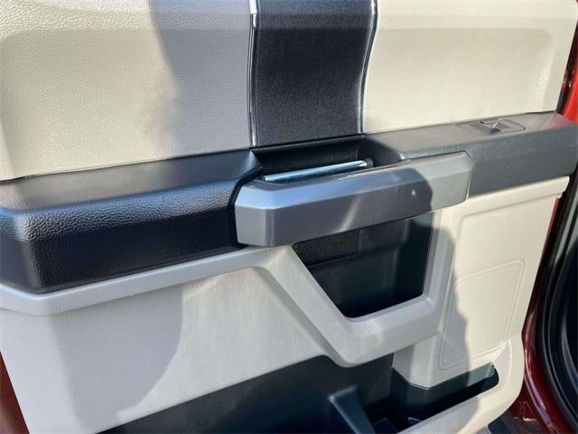 2015 Ford F-150 4WD SuperCrew 5-1/2 Ft Box XLT