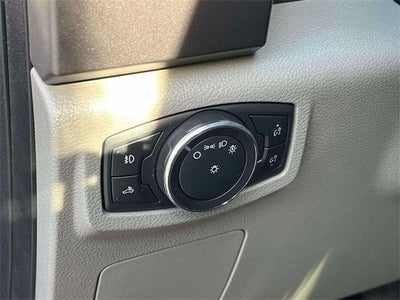 2015 Ford F-150 4WD SuperCrew 5-1/2 Ft Box XLT