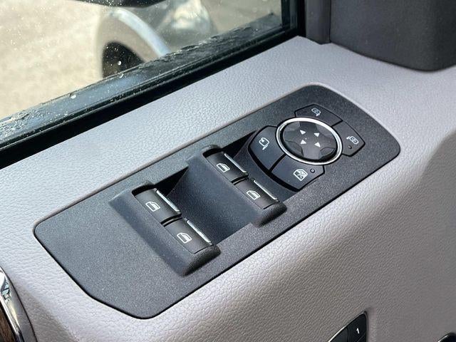 2018 Ford F-150 LARIAT 4WD SuperCrew 5.5' Box