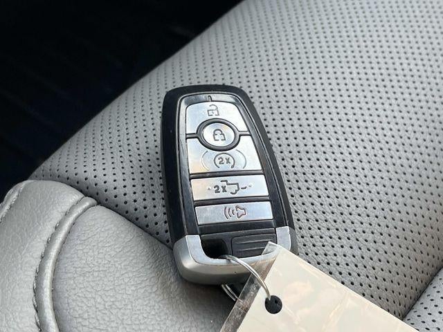 2018 Ford F-150 LARIAT 4WD SuperCrew 5.5' Box