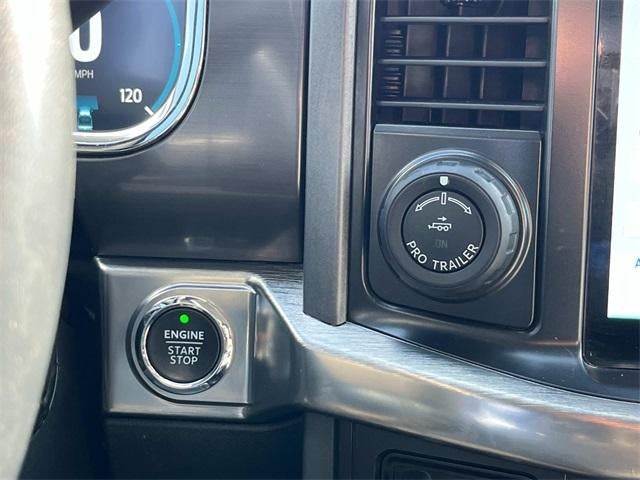 2021 Ford F-150 LARIAT 4WD SuperCrew 5.5' Box