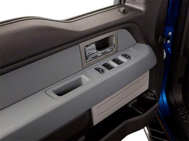 2011 Ford F-150 4WD SuperCrew 5-1/2 Ft Box Platinum