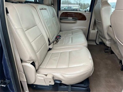 2004 Ford Super Duty F-350 SRW Lariat
