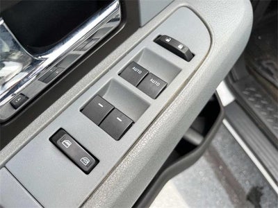 2014 Ford F-150 4WD SuperCab 8 Ft Box XLT w/HD Payload Pkg