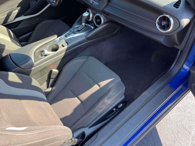 2021 Chevrolet Camaro 2dr Coupe 1LT