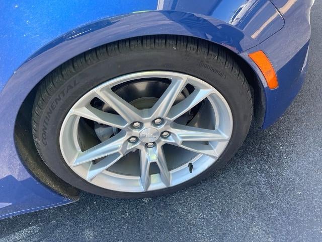2021 Chevrolet Camaro 2dr Coupe 1LT