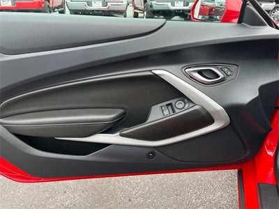 2023 Chevrolet Camaro 2dr Coupe 1LT