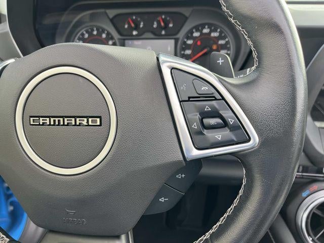 2022 Chevrolet Camaro 2dr Convertible 2LT