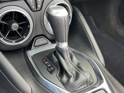 2022 Chevrolet Camaro 2dr Convertible 2LT