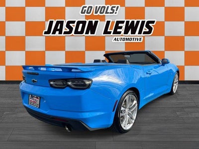 2022 Chevrolet Camaro 2dr Convertible 2LT