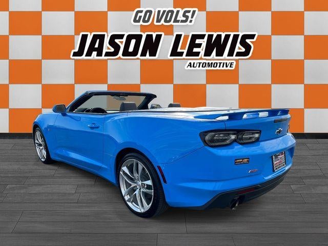 2022 Chevrolet Camaro 2dr Convertible 2LT