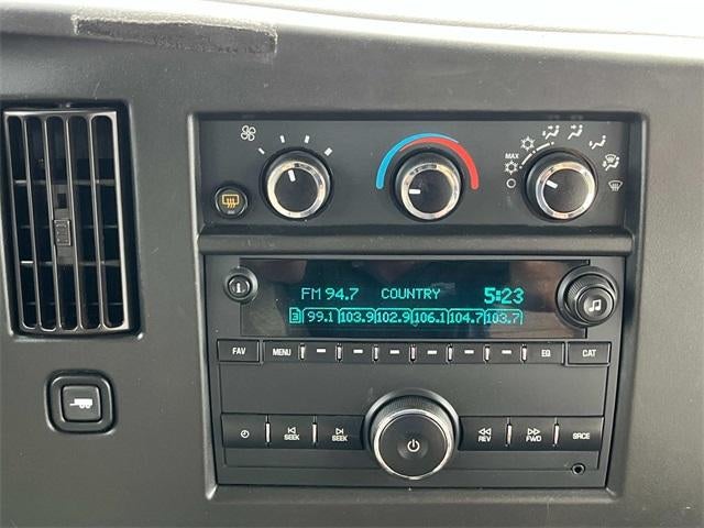 2019 Chevrolet Express Passenger 3500 Regular Wheelbase Rear-Wheel Drive 1LT