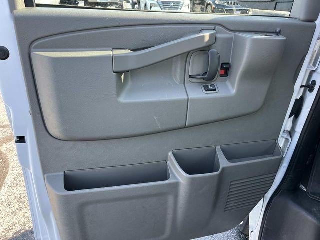 2024 Chevrolet Express Passenger 3500 Extended Wheelbase Rear-Wheel Drive 1LT