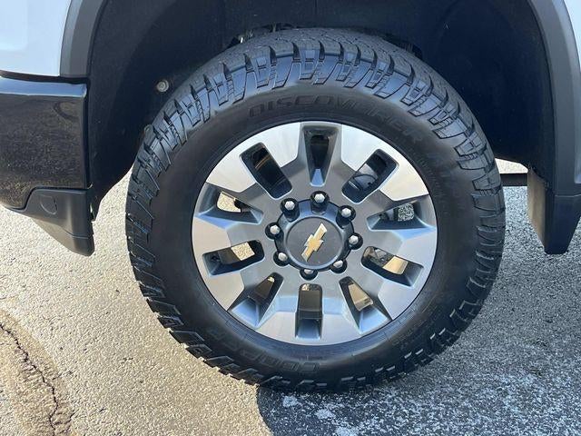 2022 Chevrolet Silverado 2500 HD Crew Cab Standard Box 4-Wheel Drive Custom