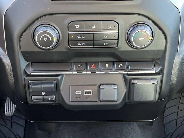 2022 Chevrolet Silverado 2500 HD Crew Cab Standard Box 4-Wheel Drive Custom