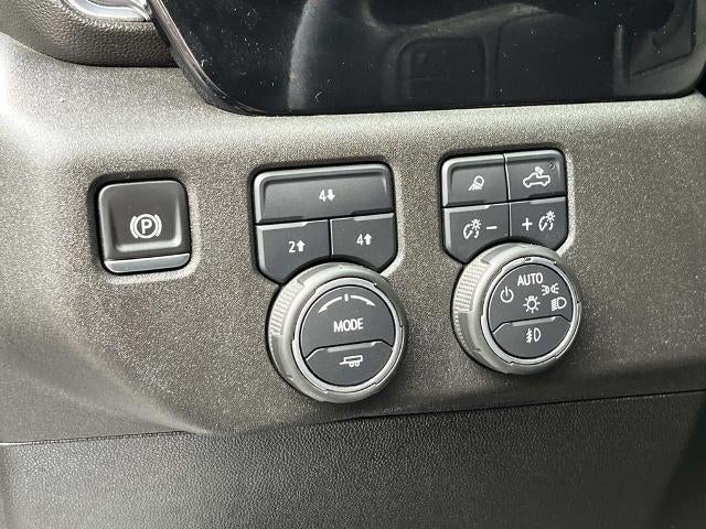 2025 Chevrolet Silverado 3500 HD Crew Cab Long Box 4-Wheel Drive LT