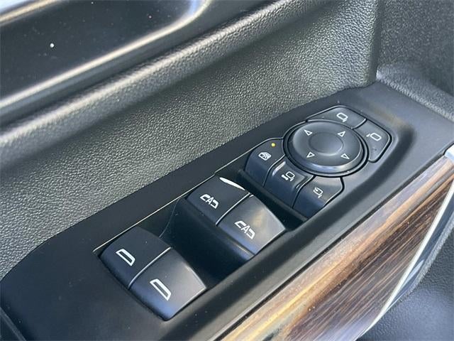 2021 Chevrolet Silverado 3500 HD Crew Cab Long Box 4-Wheel Drive High Country