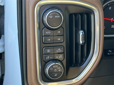 2022 Chevrolet Silverado 3500 HD Crew Cab Long Box 4-Wheel Drive High Country