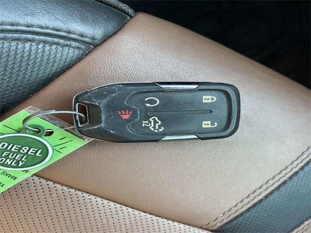 2022 Chevrolet Silverado 3500 HD Crew Cab Long Box 4-Wheel Drive High Country