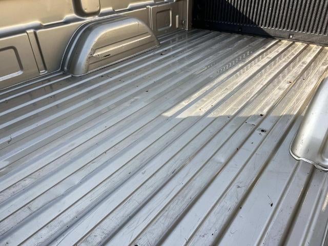 2004 Chevrolet Silverado 2500 HD LS