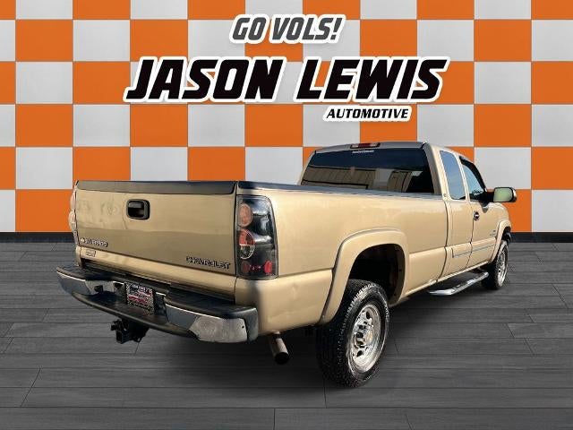 2004 Chevrolet Silverado 2500 HD LS