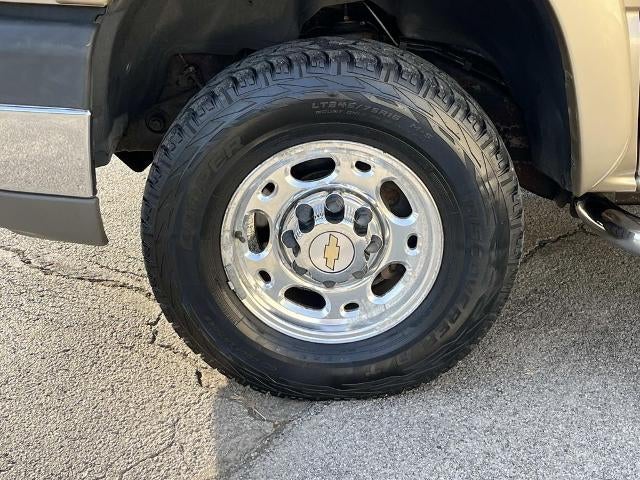 2004 Chevrolet Silverado 2500 HD LS