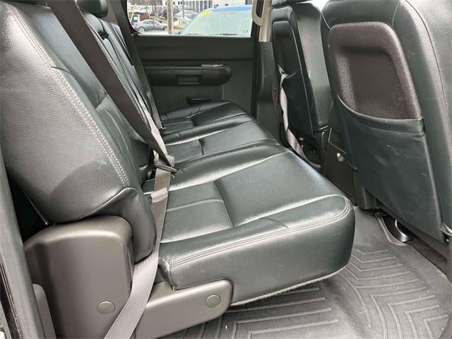 2007 Chevrolet Silverado 2500 HD 4WD Crew Cab Standard Box LT w/1LT