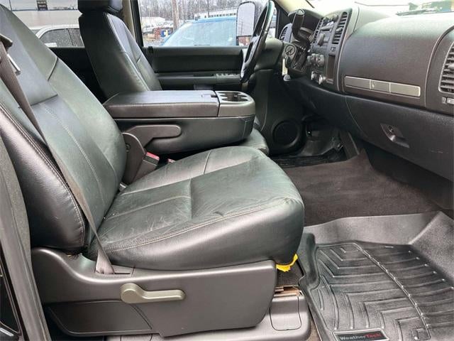 2007 Chevrolet Silverado 2500 HD 4WD Crew Cab Standard Box LT w/1LT