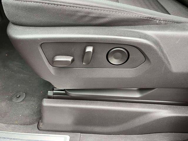 2025 Chevrolet Silverado 1500 Crew Cab Short Box 2-Wheel Drive LT