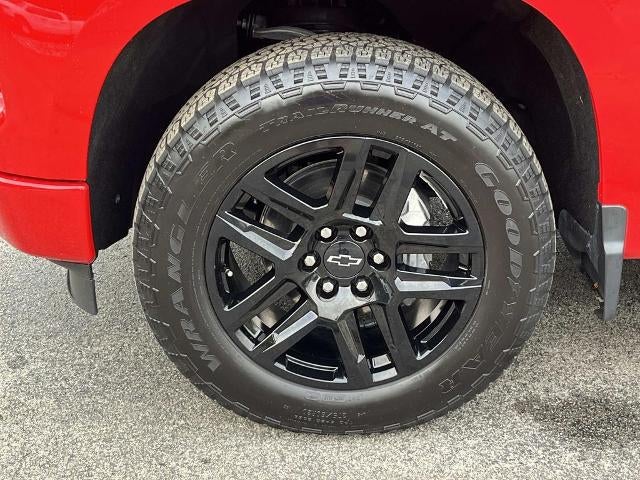 2025 Chevrolet Silverado 1500 Crew Cab Standard Box 4-Wheel Drive Custom