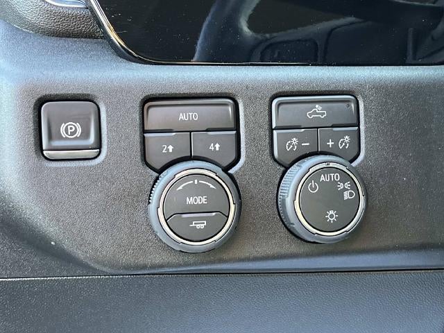 2026 Chevrolet Silverado 1500 Crew Cab Short Box 4-Wheel Drive LT 1LT