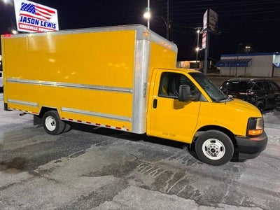 2017 GMC Savana Commercial Cutaway 3500 Van 177"