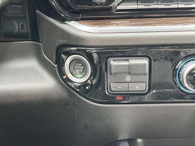 2025 GMC Sierra 3500 HD CC 4WD Crew Cab 177" WB, 60" CA SLE